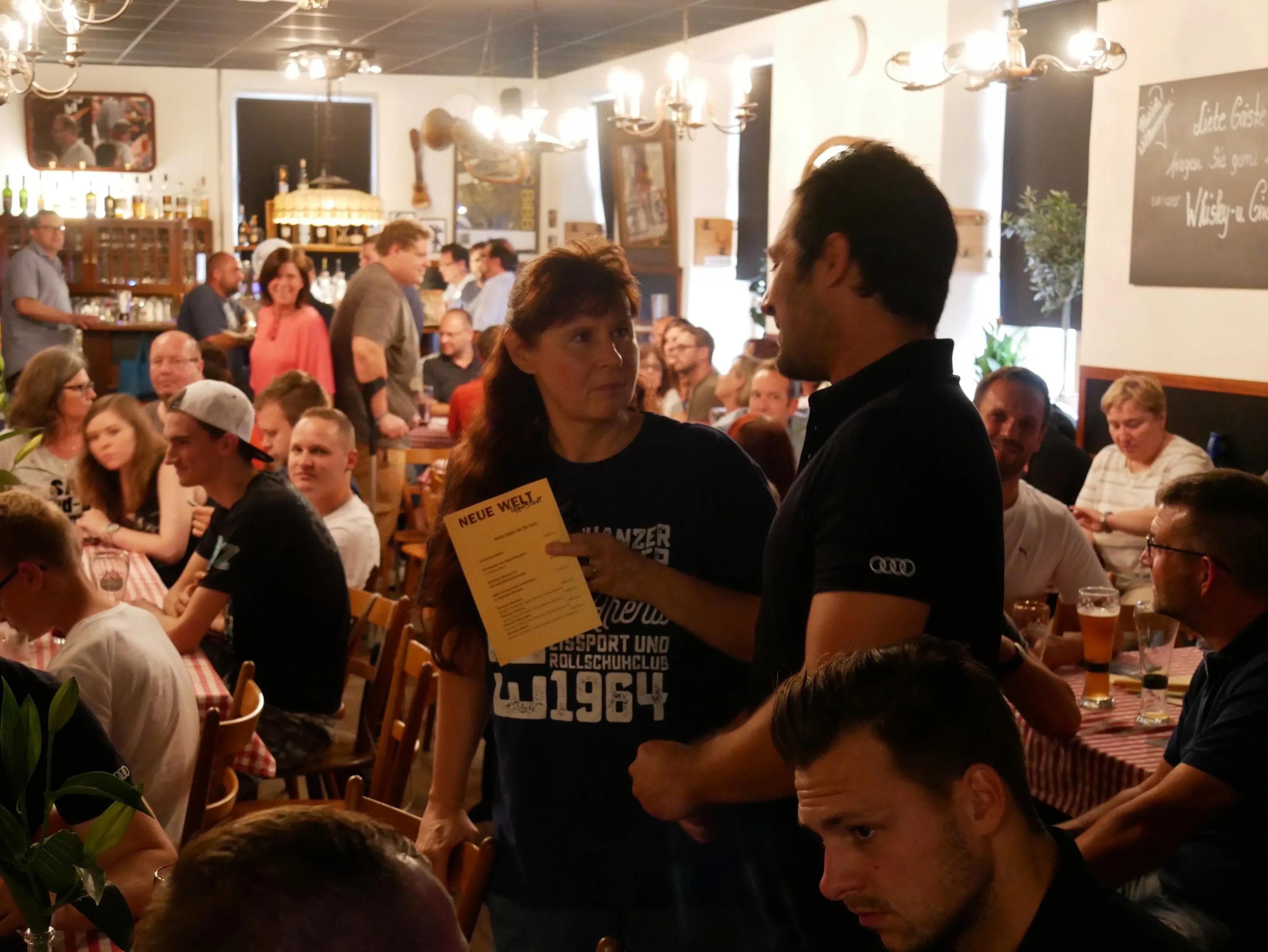 Fanstammtisch in der Neuen Welt
