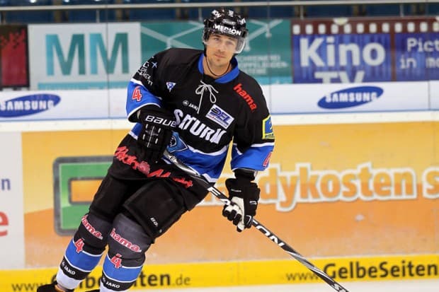 Bruno St. Jacques bot beim 4:1-Erfolg gegen den EHC Biel eine starke Leistung und erzielte das Tor zum 2:0. Foto: Bösl