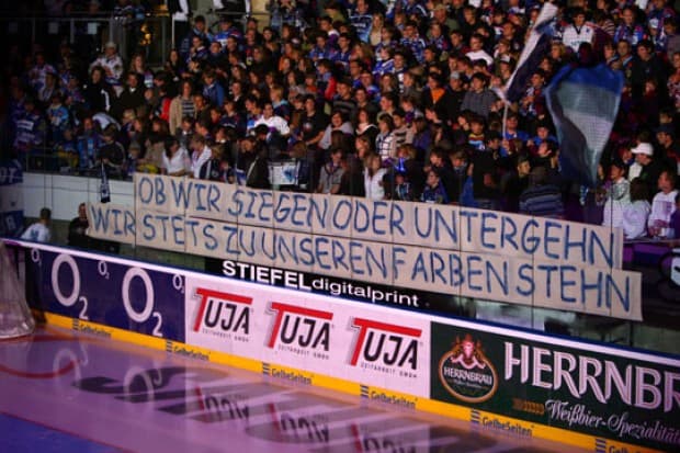 Eine großartige Kulisse erwartet die Panther heute abend in Düssledorf: 900 Pantherfans reisen mit dem Sonderzug an.