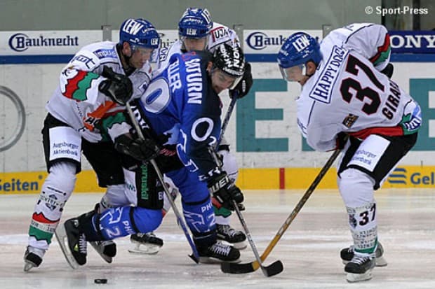 Ex-Eisbär Florian Keller gegen drei Panther