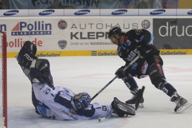 Die Panther sind heute in Niederbayern bei den Straubing Tigers zu Gast.