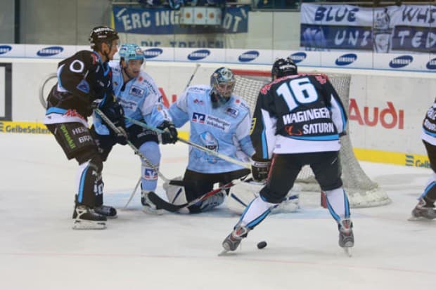 Die Panther wollen mit einem Sieg den Grundstein für eine erfolgreiche Woche legen. Bully gegen Hamburg ist um 19.30 Uhr.   Foto: kbumm