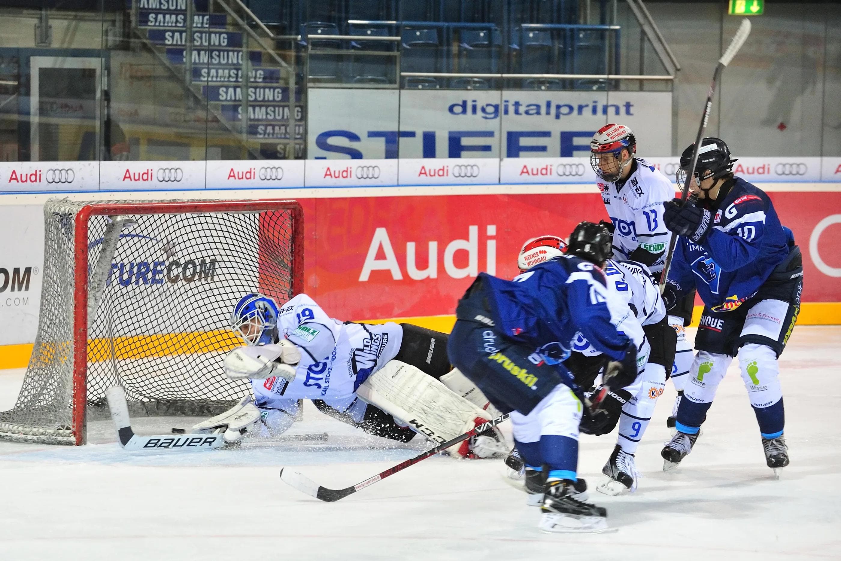 Die U19 duellierte sich zweimal mit Schwenningen, das beidemale in der Lotterie den Hauptpreis zog. Foto: Andreas Strobl