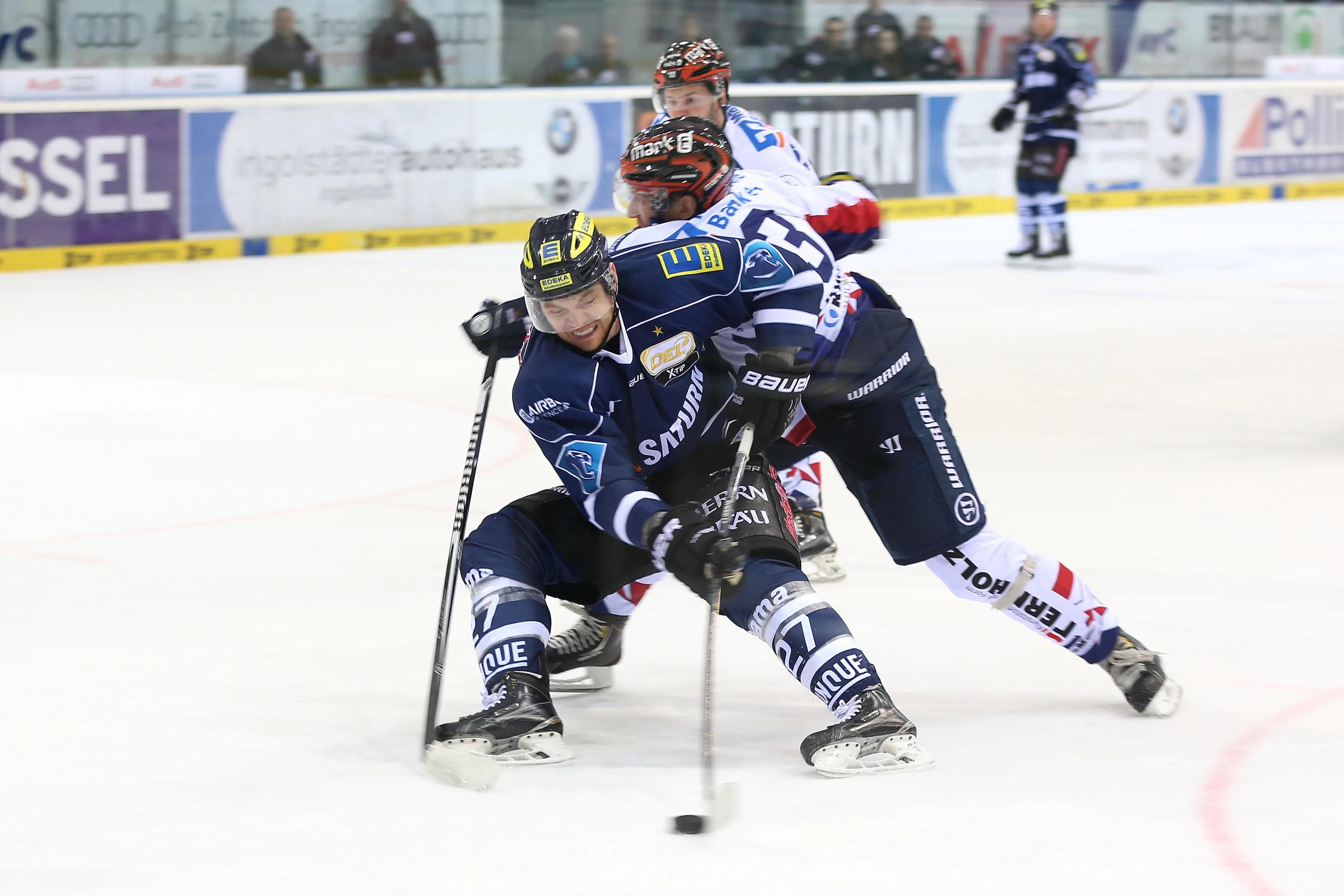 Ryan MacMurchy erzielte im sechsten Viertelfinalspiel sein erstes Playoff-Tor für den ERC. Foto: Bösl