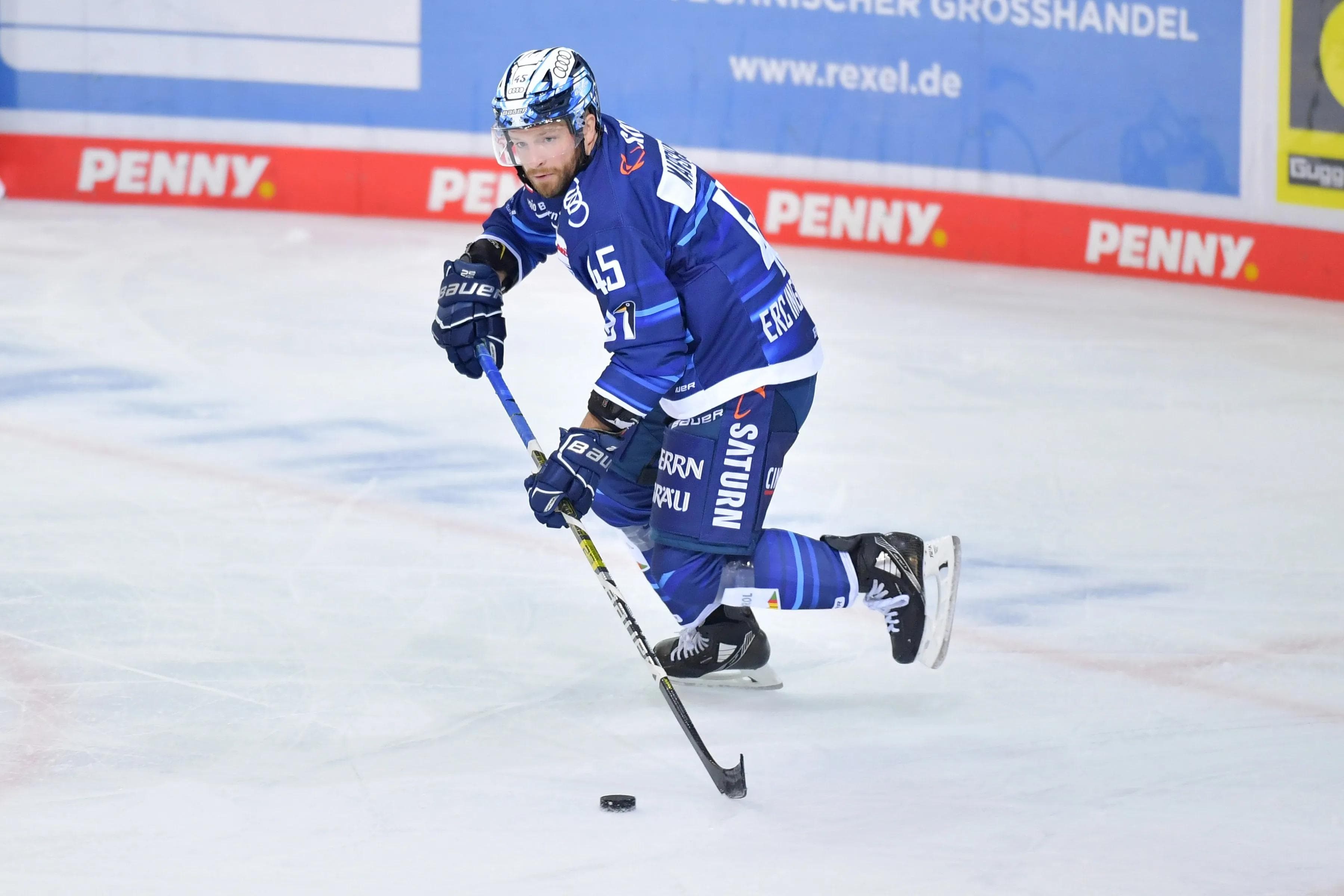 Die Vorfreude auf die erste Partie mit Fans seit über 500 Tagen ist bei den Panthern um Ben Marshall riesengroß.
Foto: Johannes Traub/JT-Presse.de
