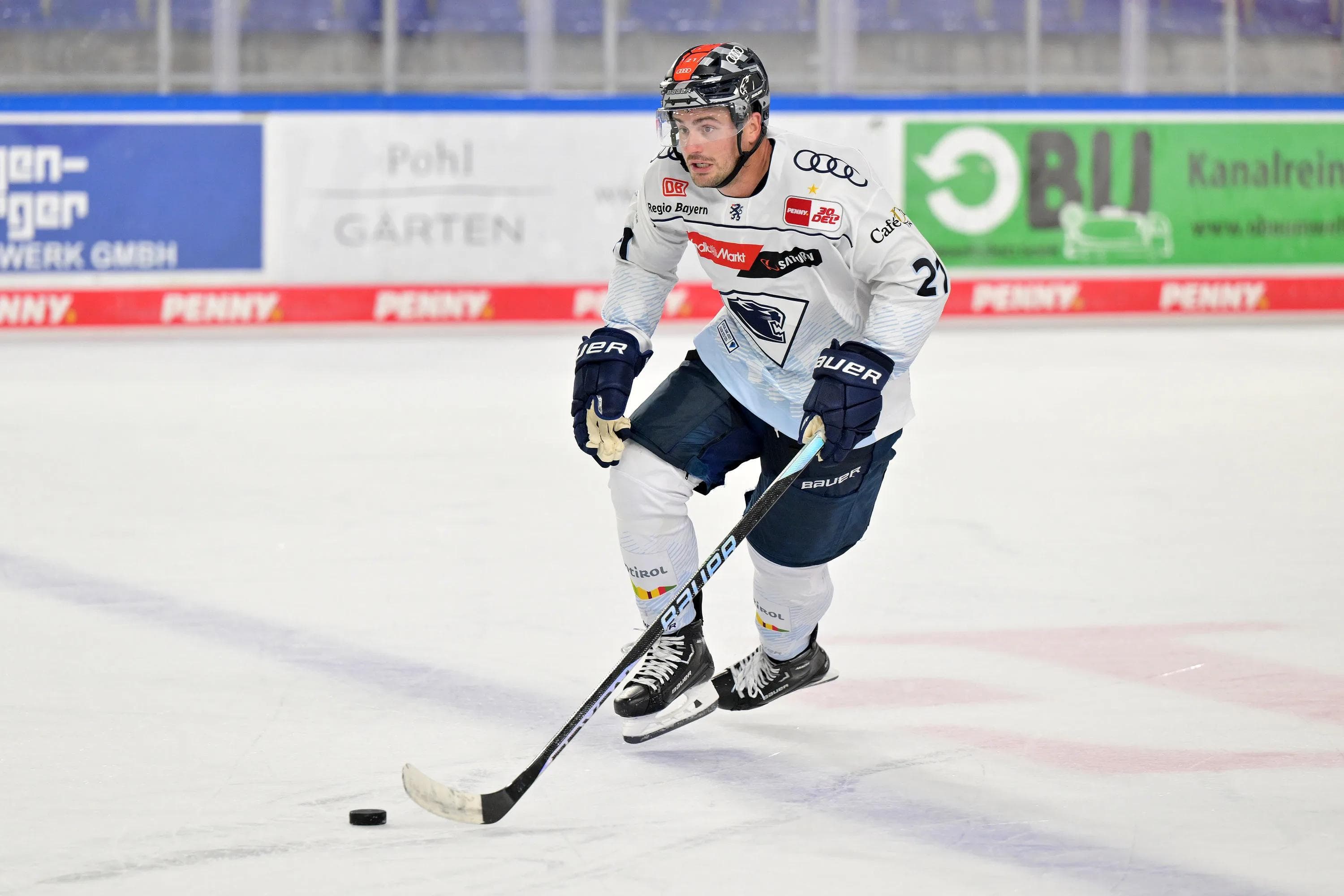 Mit Vollgas in die neue DEL-Saison. Wayne Simpson und die Panther starten auswärts in Berlin.
Foto: Johannes Traub/JT-Presse.de