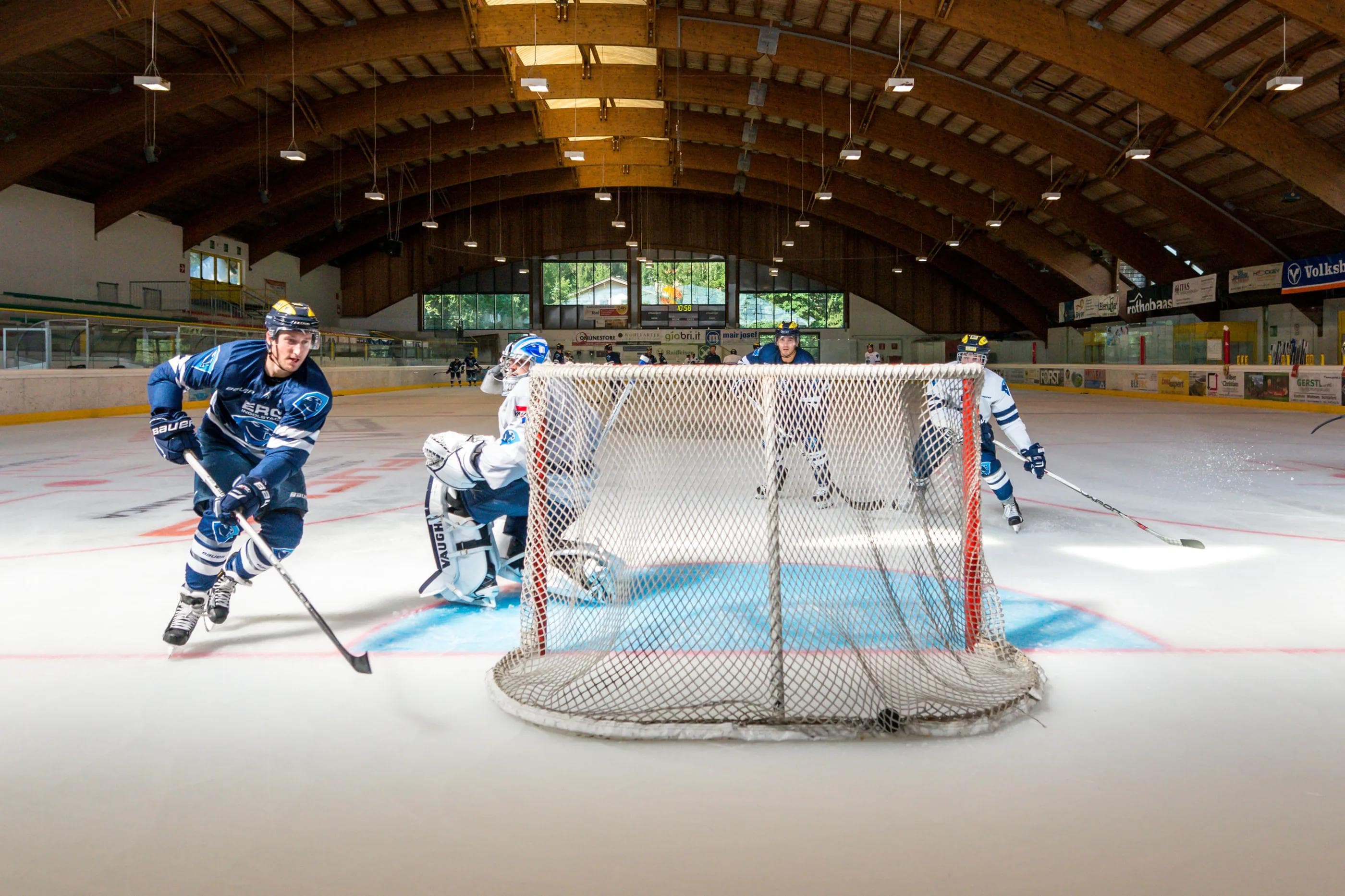 Die Panther verabschieden sich nach einer Woche Trainingslager aus dem IceForum und aus Latsch. Foto: Markus Fischer / mfipics.de