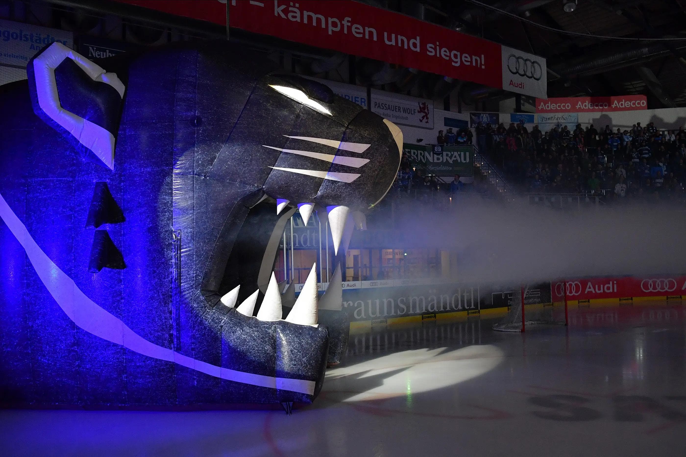 Rund um das Spiel ist heute wieder einiges geboten.
Foto: Johannes TRAUB / JT-Presse.de