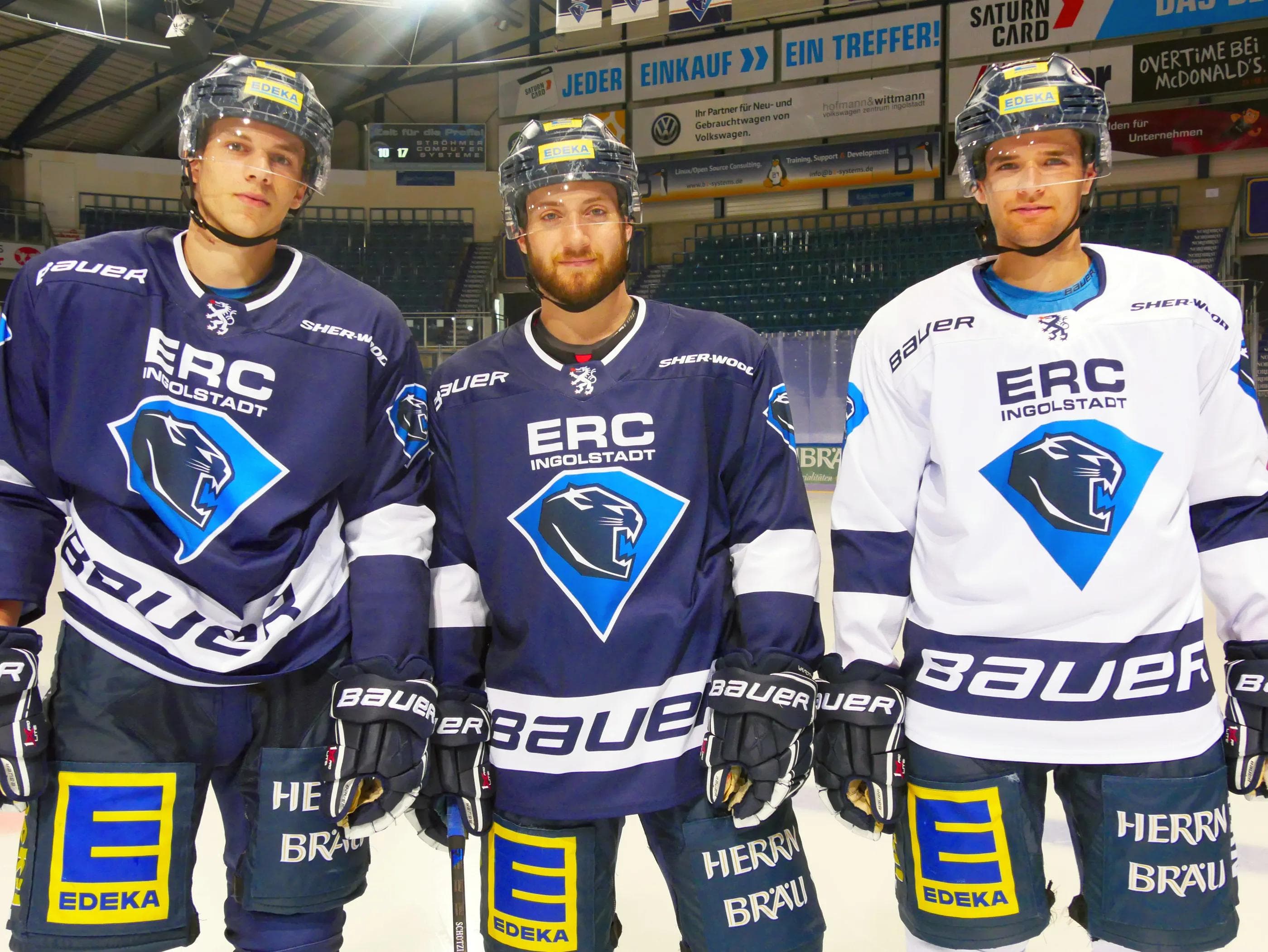Tim Wohlgemuth, Simon Schütz und Garret Pruden (v.l.n.r.) sind in der Saison 2019/20 per Förderlizenz auch für den ESV Kaufbeuren in der DEL2 spielberechtigt.