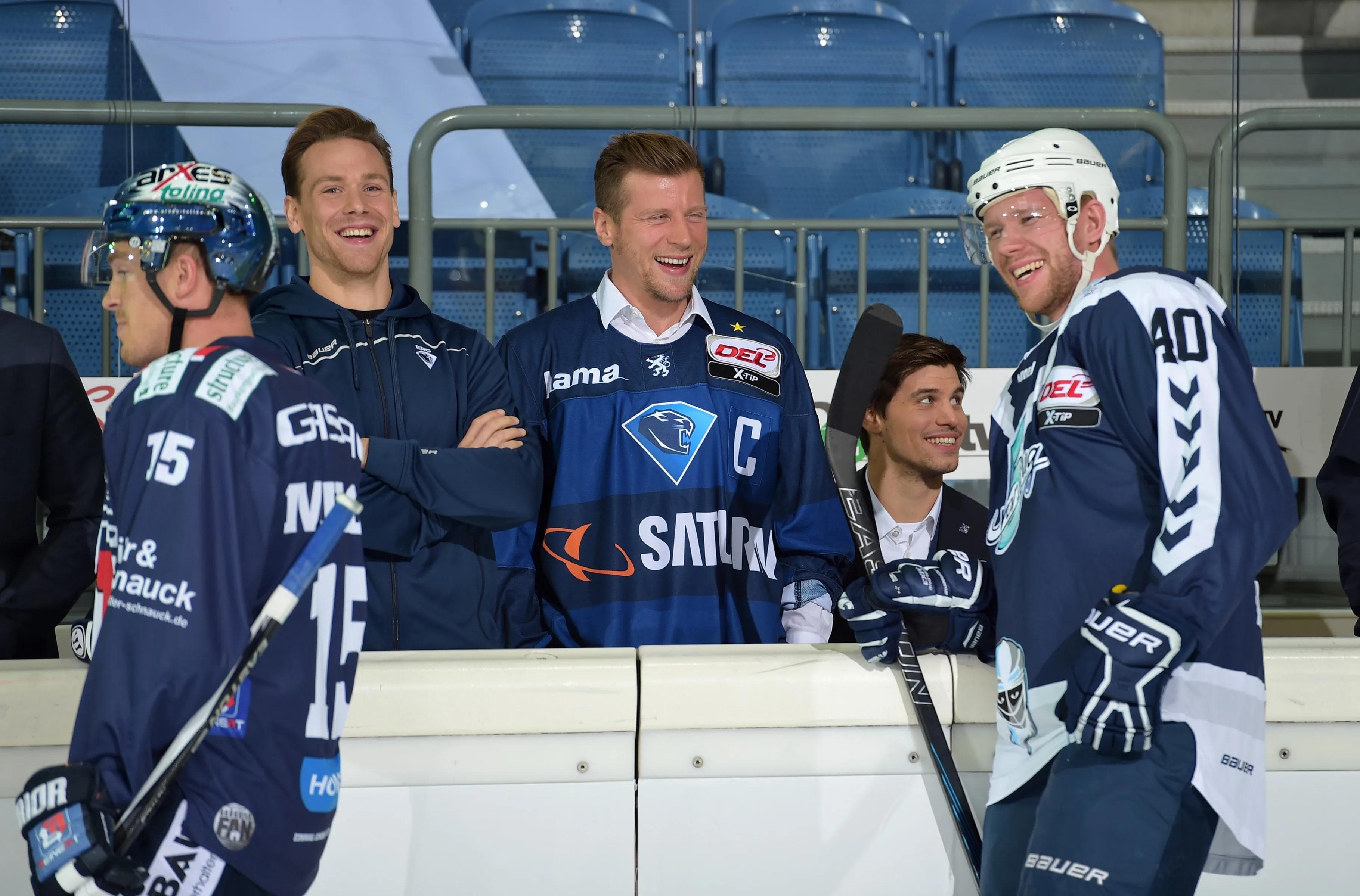Die DEL STARS & SKILLS Competition war natürlich auch ein Treffen alter und neuer Kumpels. Foto: City Press