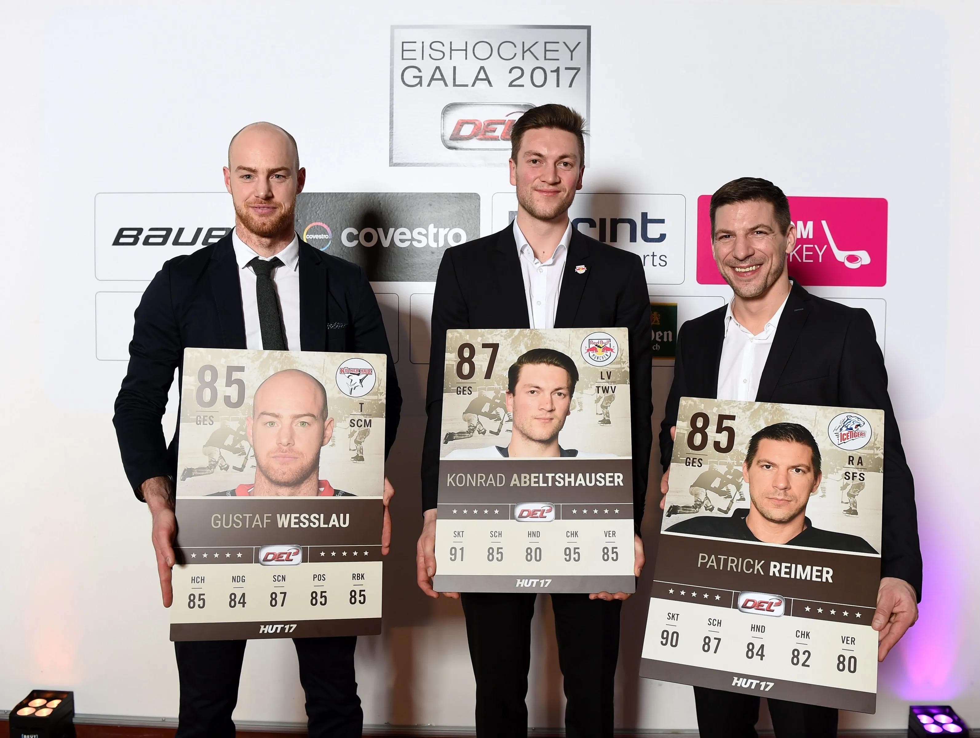 Auf der DEL Gala 2017 ausgezeichnet (von links): Gustaf Wesslau, Konrad Abeltshauser und Patrick Reimer. Foto: City Press