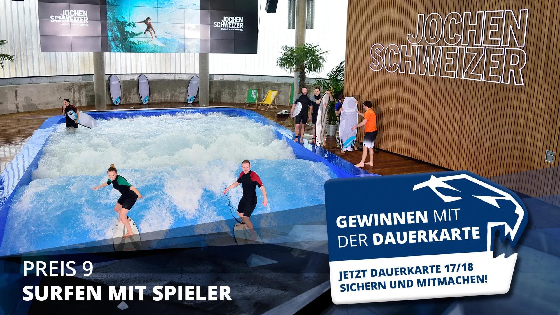 Surfen in der Jochen Schweizer Arena mit einem ERC-Spieler - zu gewinnen mit der Dauerkarte