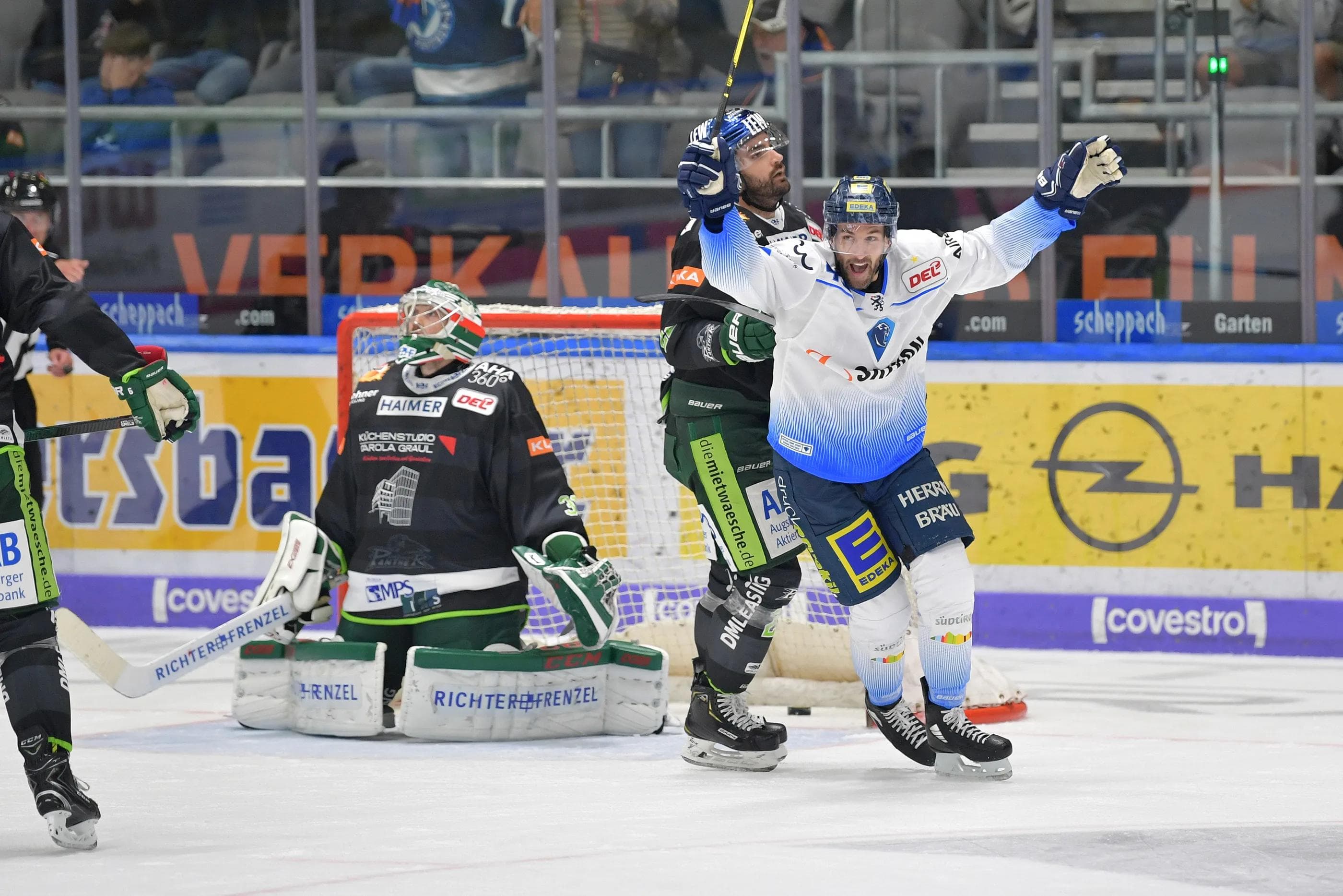 Die Panther wollen auch im Heimspiel gegen Augsburg wieder jubeln.
Foto: Johannes TRAUB / JT-Presse.de
