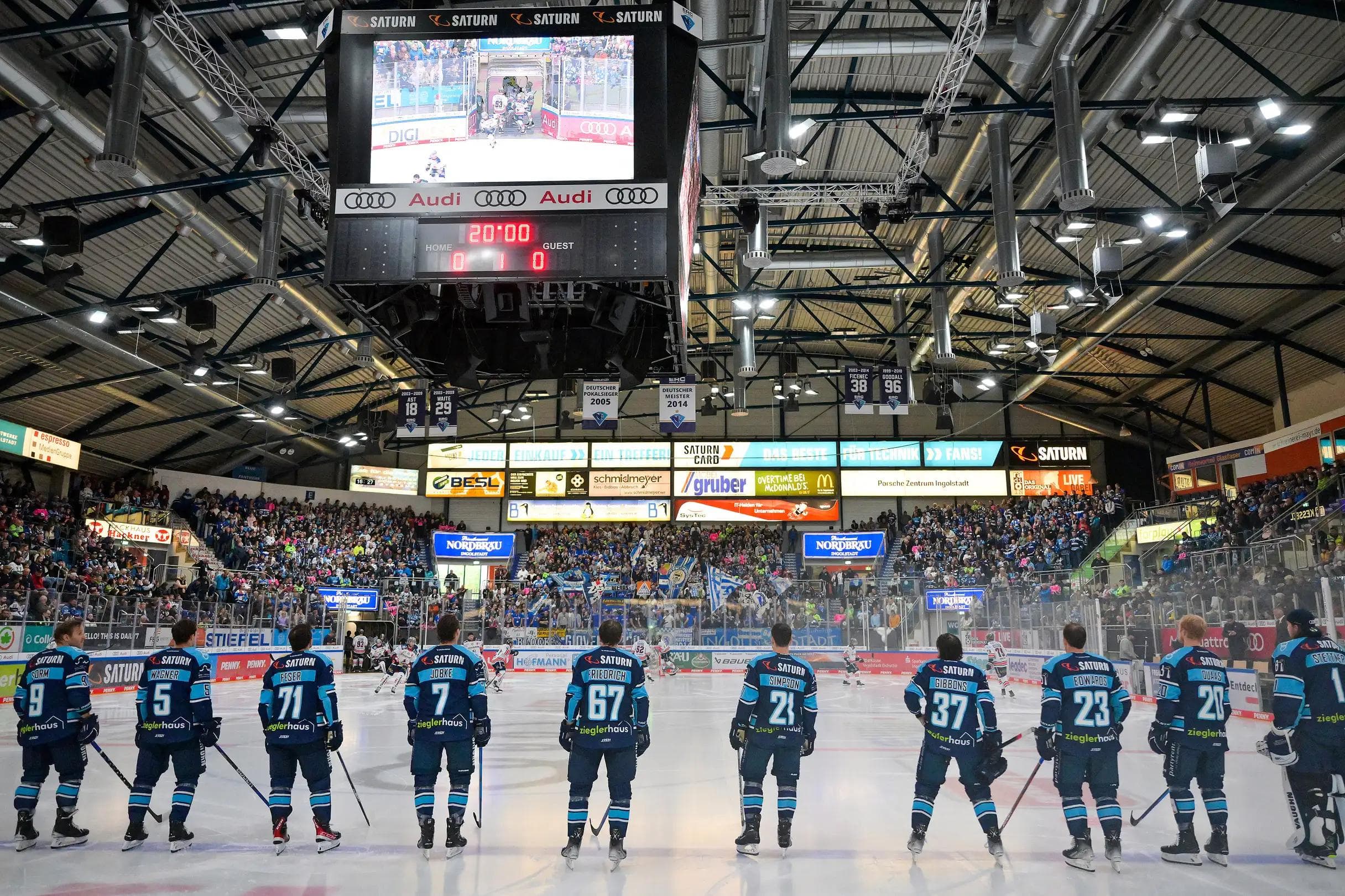 Gemeinsam mit den Kollegen zum ERC: Gruppenrabatte beim After Work Hockey.
Foto: Johannes Traub/JT-Presse.de