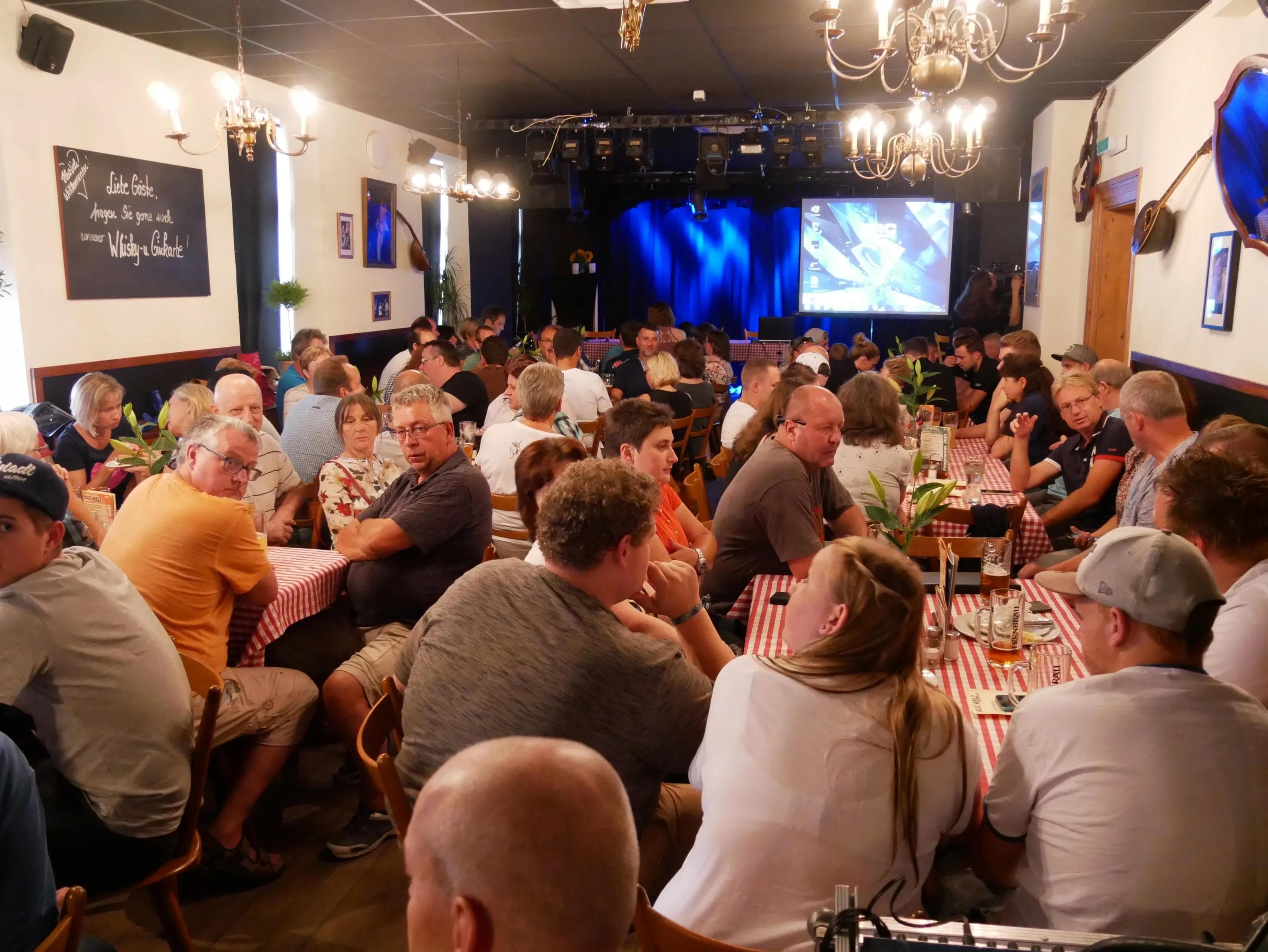 Fanstammtisch in der Neuen Welt
