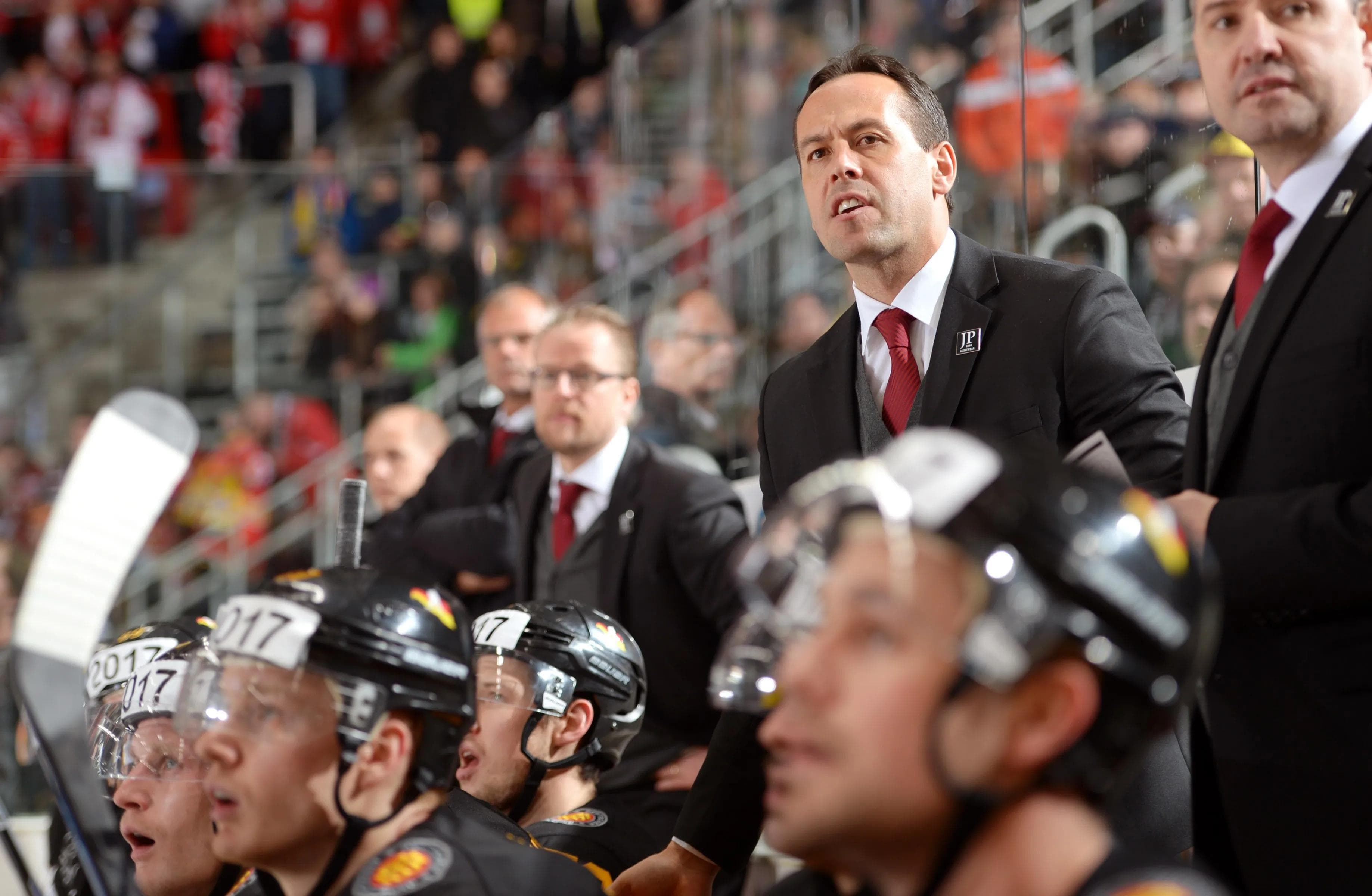 Bundestrainer Marco Sturm freut sich, dass das Aufgebot für die Weltmeisterschaft langsam Form annimmt. Foto: City Press