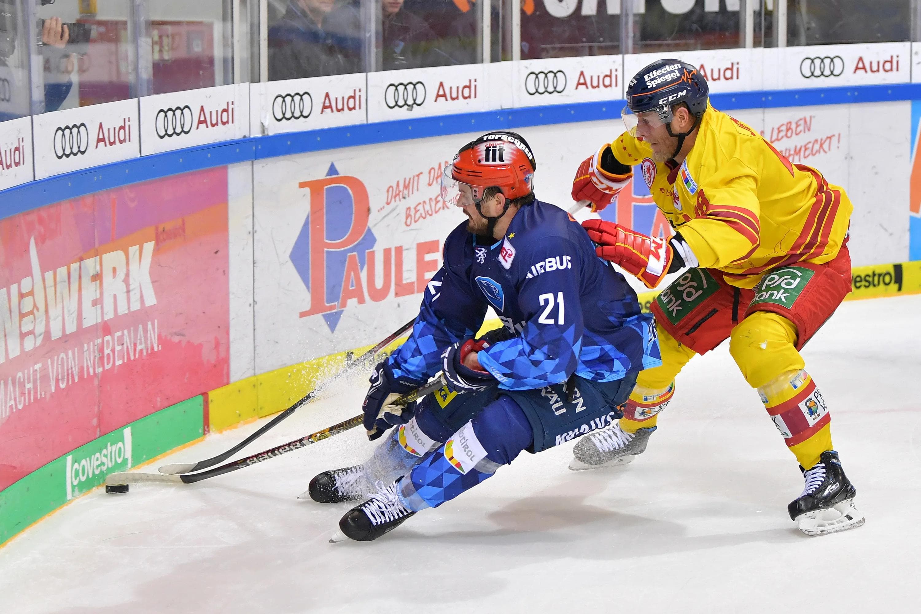 Die Panther um Wayne Simpson treten morgen zum direkten Duell um Platz sechs gegen die DEG an.
Foto: Johannes TRAUB / JT-Presse.de