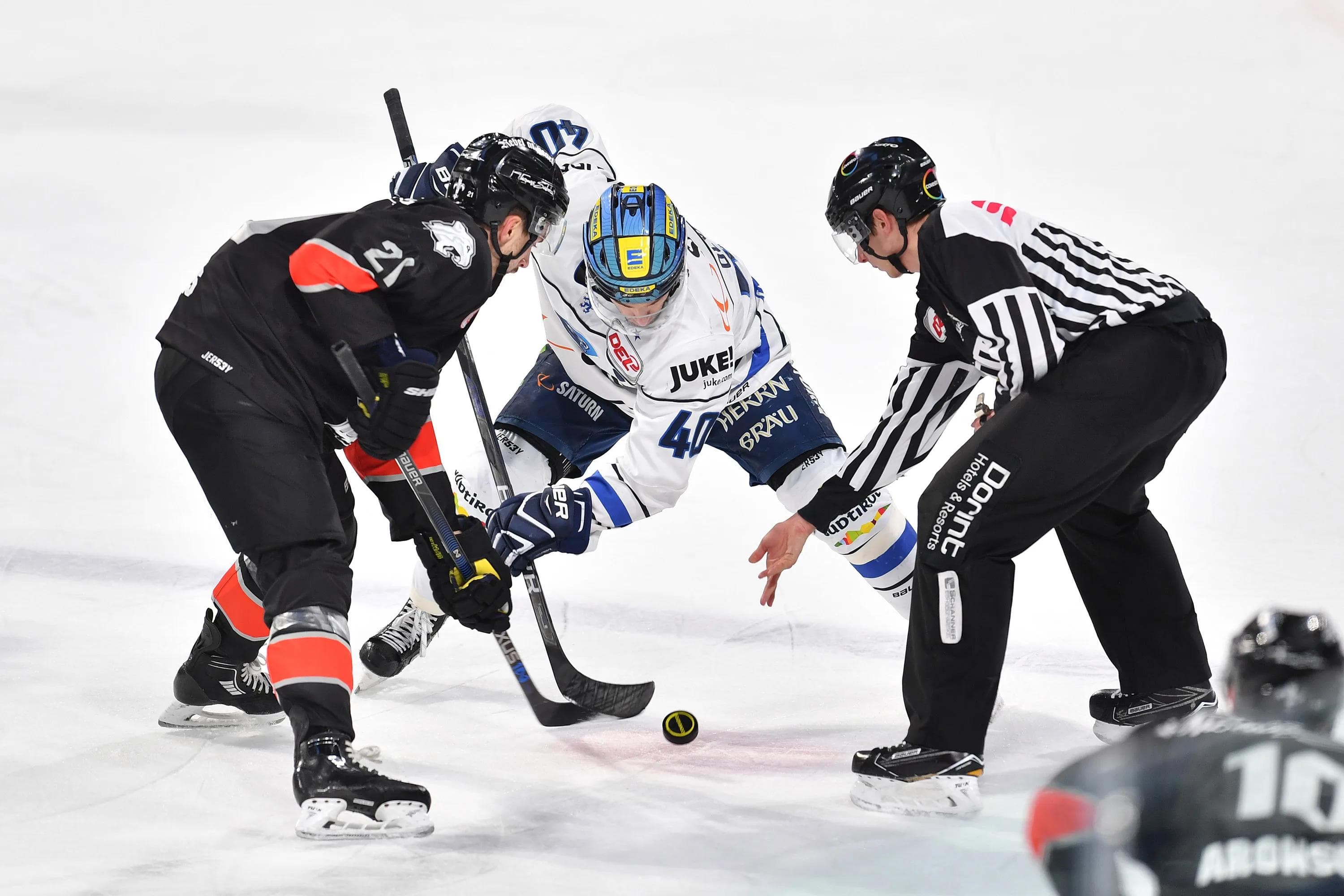 Im Duell der beiden besten Teams am Bullypunkt setzte sich Nürnberg durch. Foto: ST-Foto.de / Johannes Traub