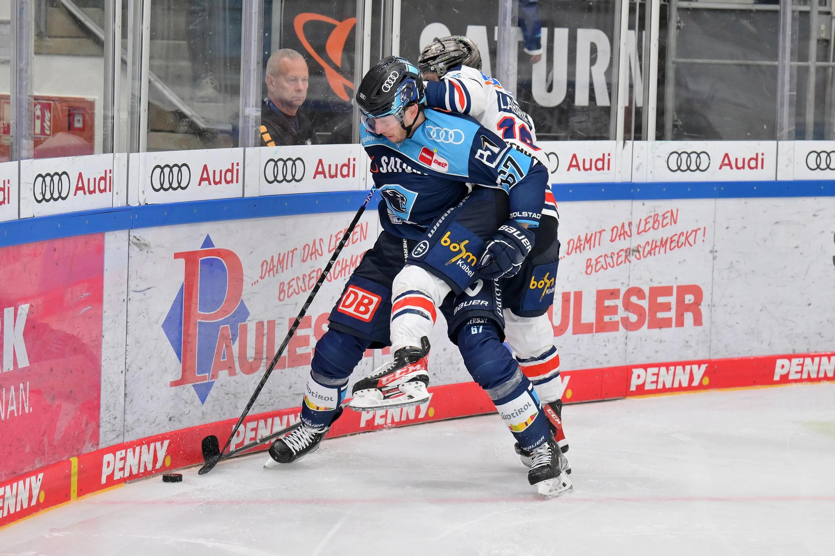 Marko Friedrich und die Panther wollen sich heute auch die Iserlohn Roosters vom Leib halten.
Foto: Johannes Traub/JT-Presse.de
