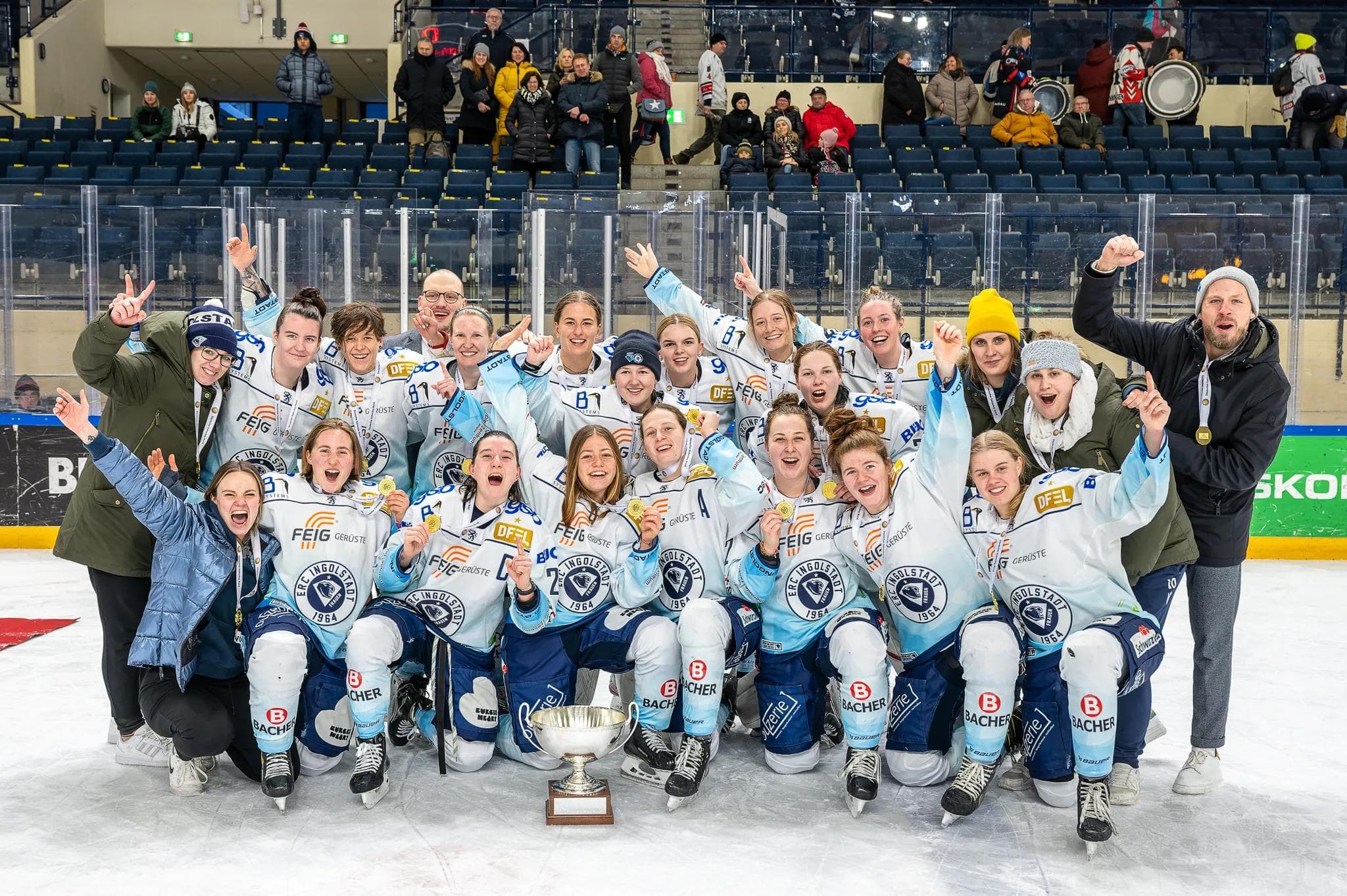 Die ERC-Frauen gewinnen den zweiten Titel innerhalb eines Jahres.
Foto: Marcel Tschamke/Neckarlicht