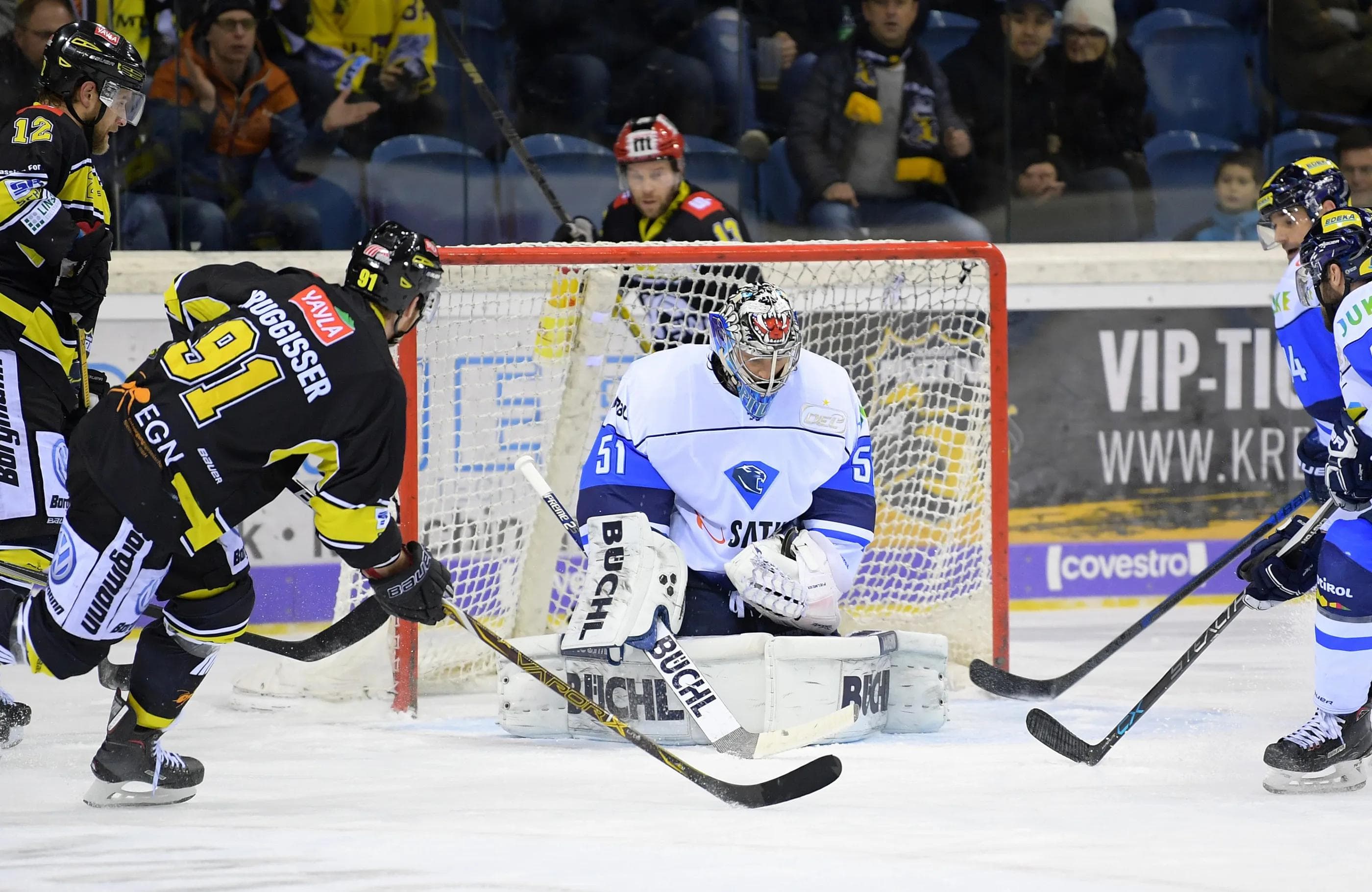 Timo Pielmeier leistete mit guten Saves einen wichtigen Beitrag zum Auswärtssieg. Foto: Christoph Jürgens / DEL-Photosharing