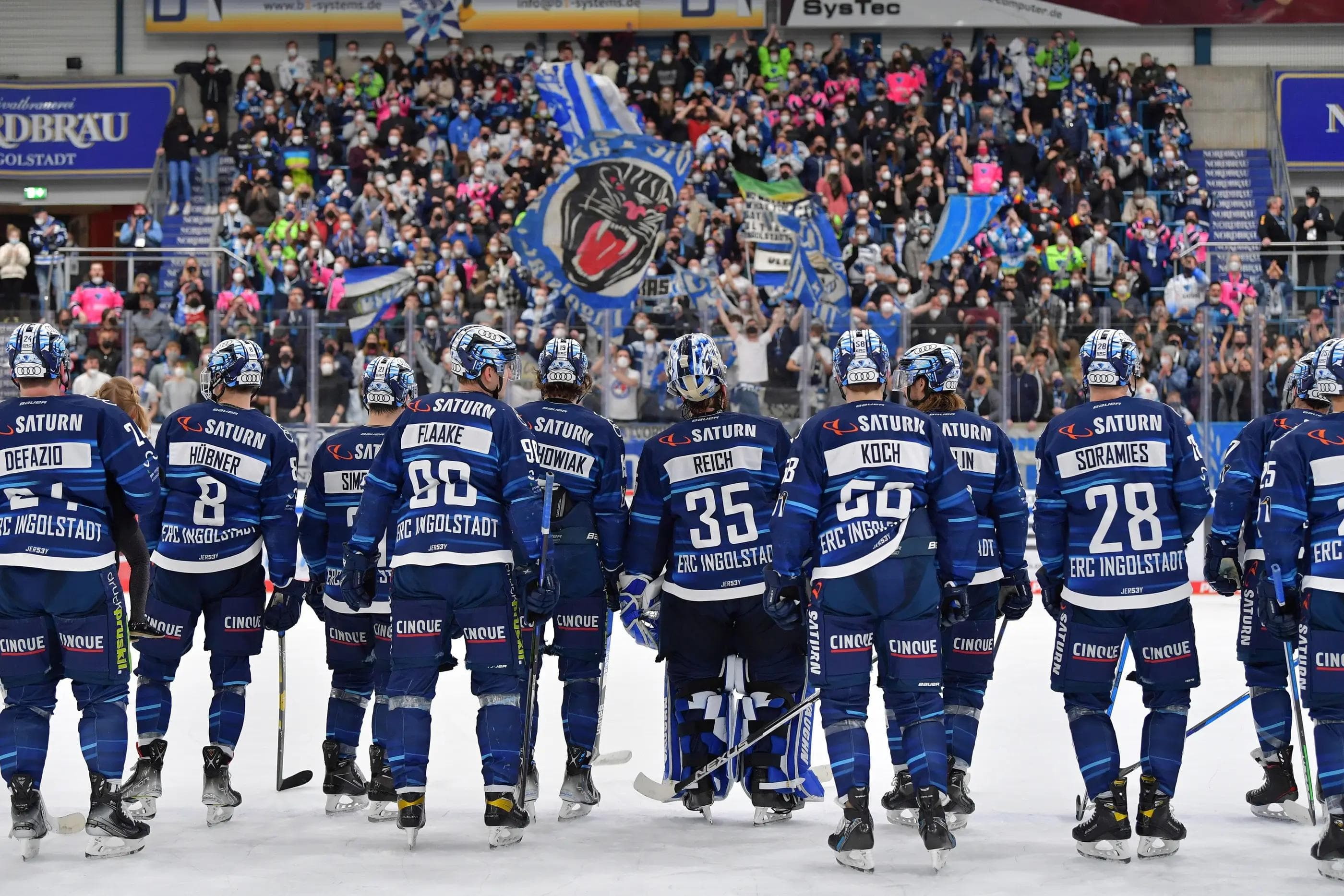 Team und Fans wollen als Einheit für den Serienausgleich sorgen.
Foto: Johannes Traub/JT-Presse.de
