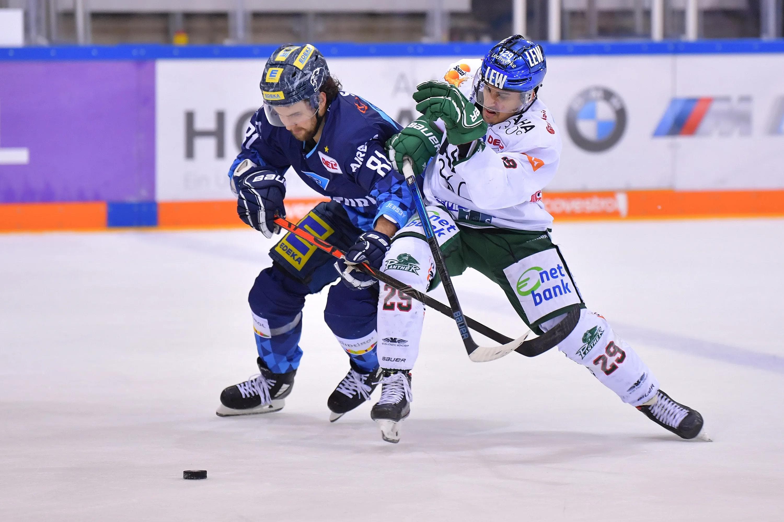 Ein physisch geführtes Derby erwartet die Zuschauer in der Saturn-Arena.
Foto: Johannes TRAUB / JT-Presse.de