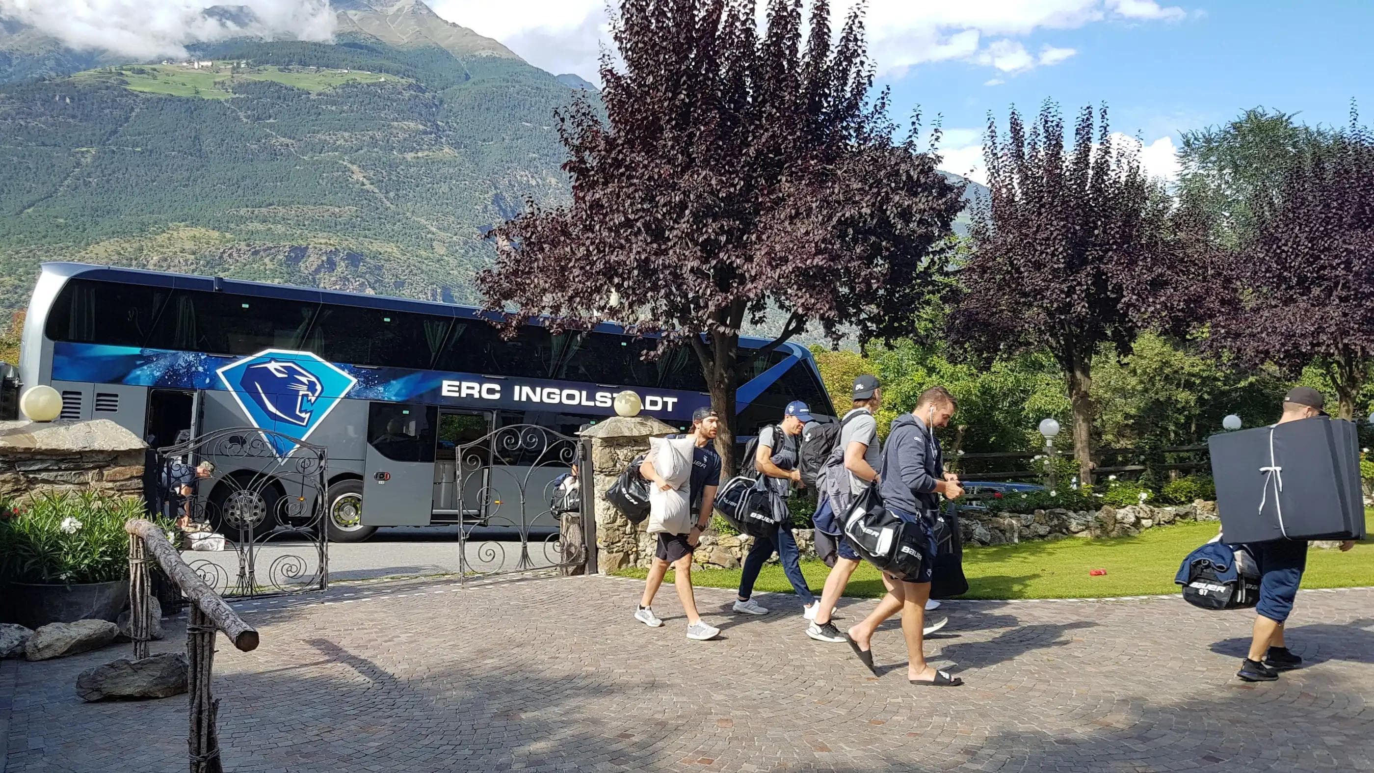 Der ERC-Tross ist heute Nachmittag im Teamhotel in Latsch angekommen.