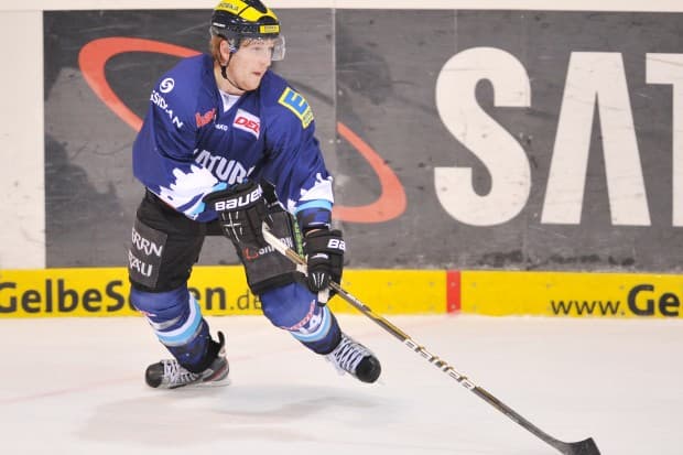 Tim Hambly bleibt ein Panther. Foto: citypress