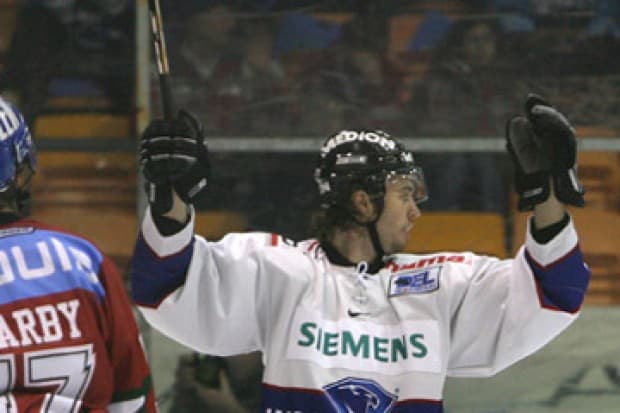 Christoph Melischko bejubelt das 2:0