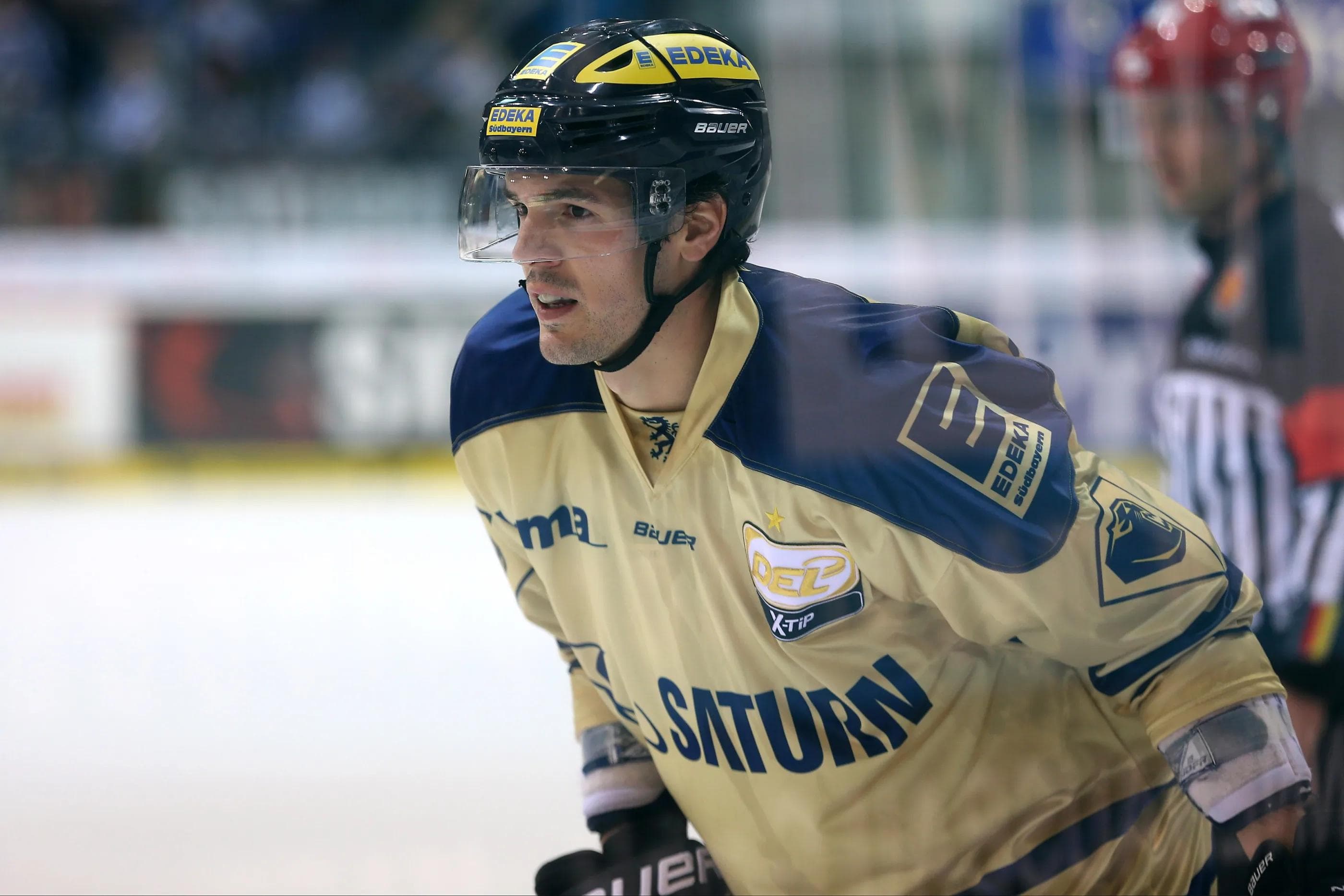 Alex Picard ist heute spielberechtigt. Foto: Stefan Bösl / kbumm.de