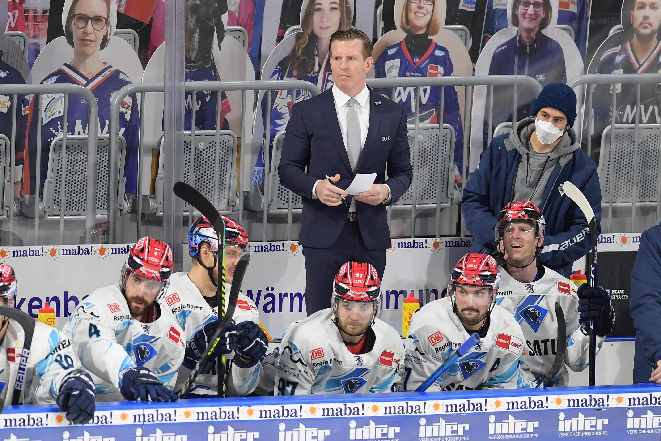 Tim Regan steht am Wochenende bei der DEB-Auswahl hinter der bande.
Foto: Johannes Traub/JT-Presse.de